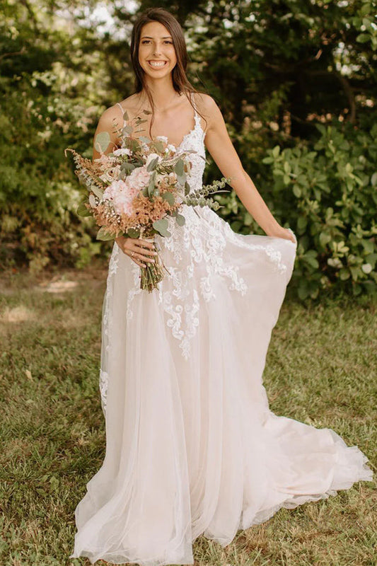 A-Line Spaghetti Straps Tulle Rustic Wedding Dress With Appliques
