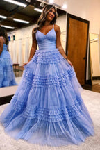 Abito lungo da sera a strati in tulle con spalline sottili a linea ad A e scollo a V