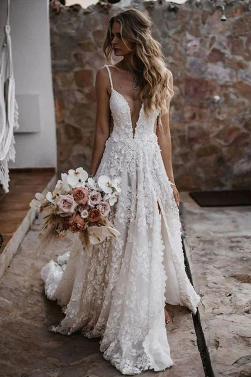 Vestido de Noiva Boémio de Renda para Praia com Alças em Linha A e Fenda