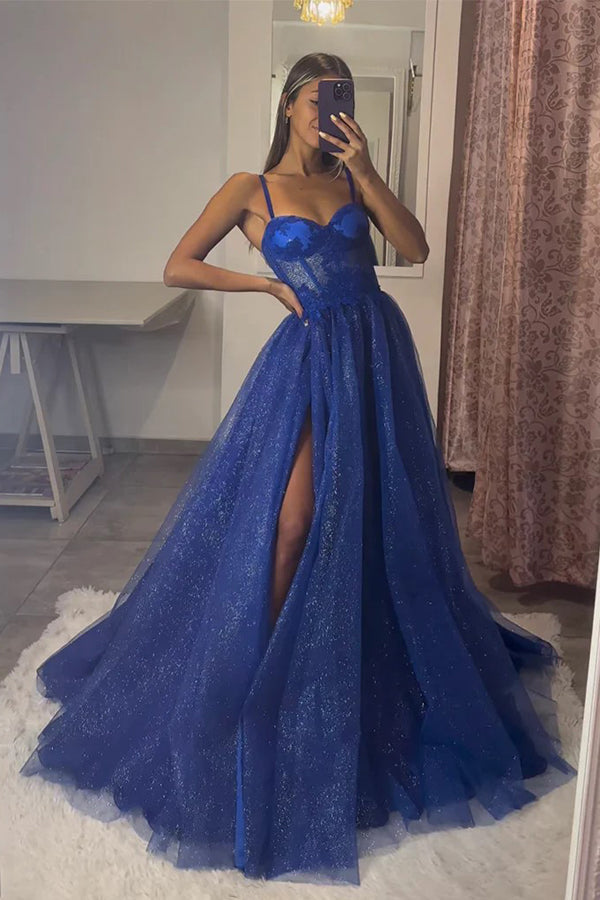 Abito lungo da cerimonia blu reale con scollo a cuore a linea ad A in tulle e pizzo