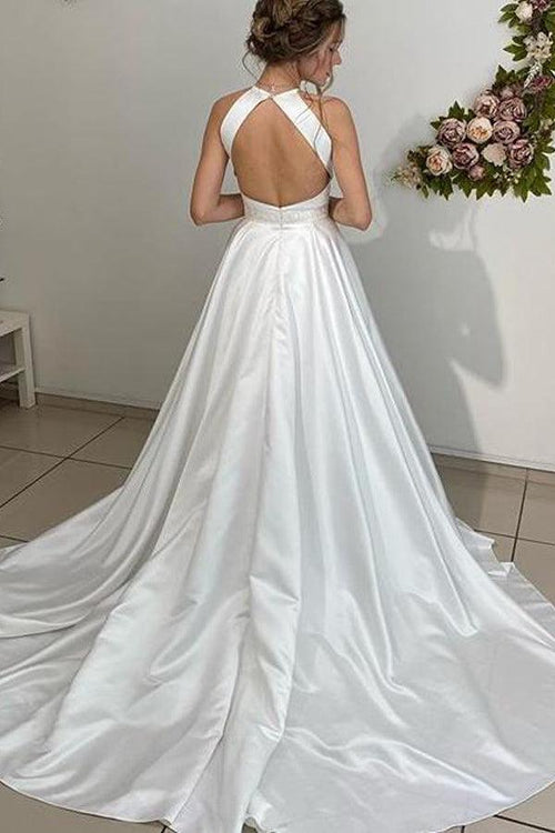 Abito da sposa lungo in raso a linea ad A con scollo all'americana, schiena scoperta e cintura con perline