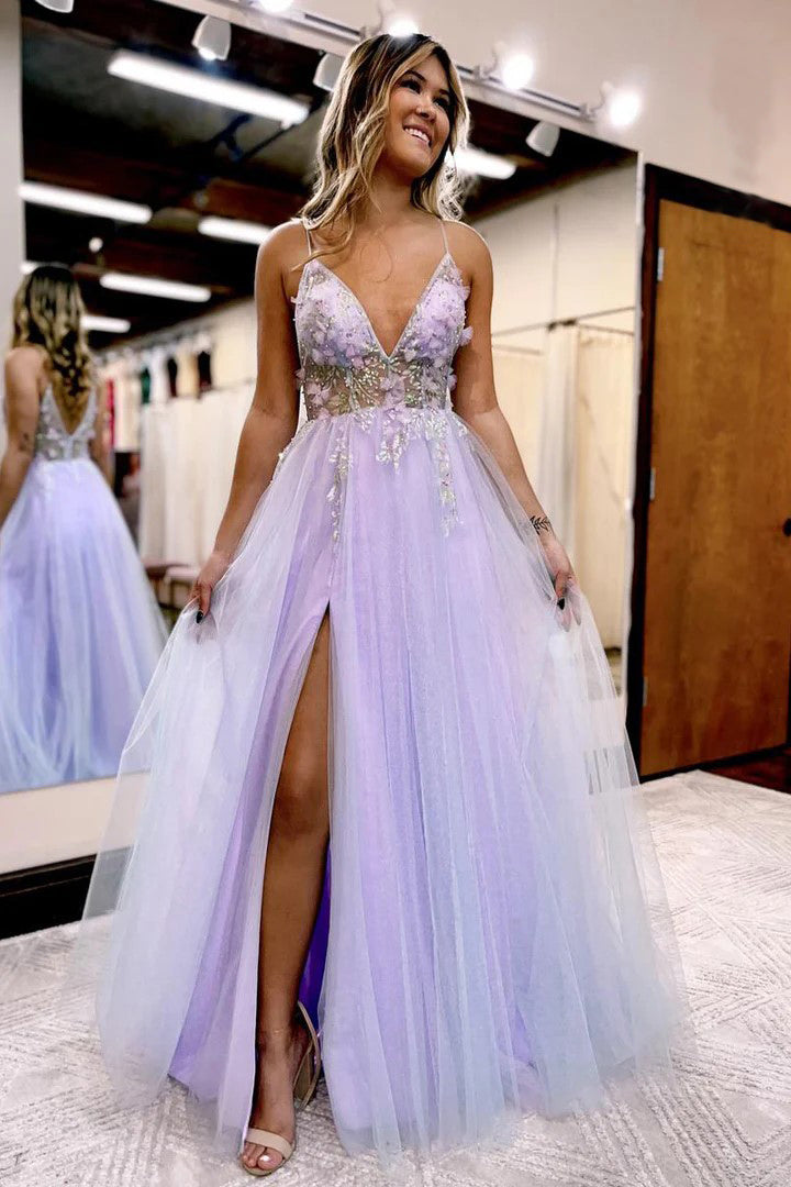 Abito da cerimonia in tulle con scollo a V, spalline sottili e spacco, linea a trapezio