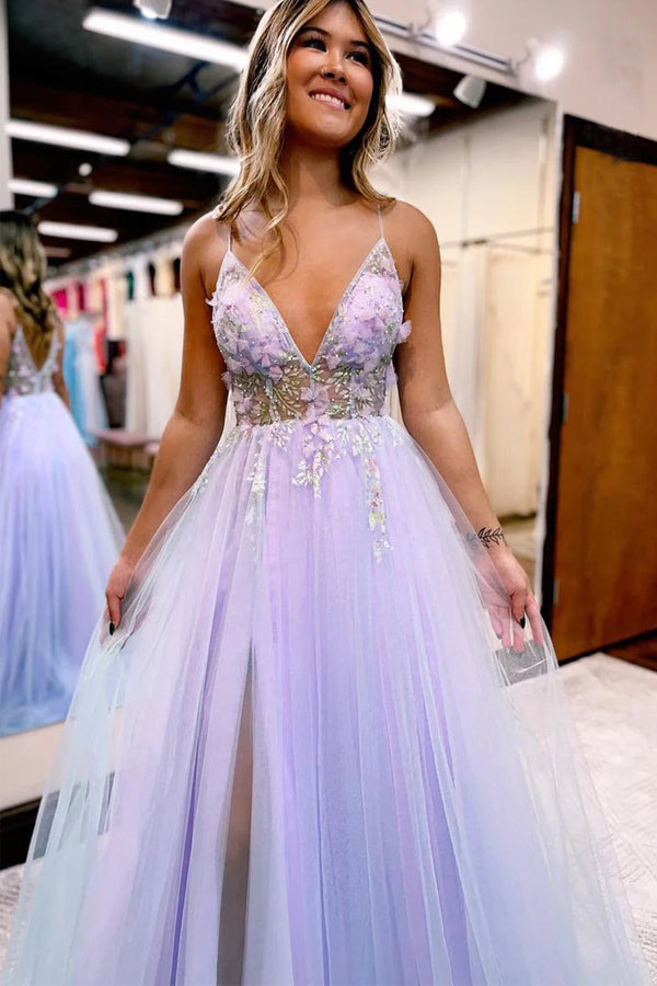 Abito da cerimonia in tulle con scollo a V, spalline sottili e spacco, linea a trapezio