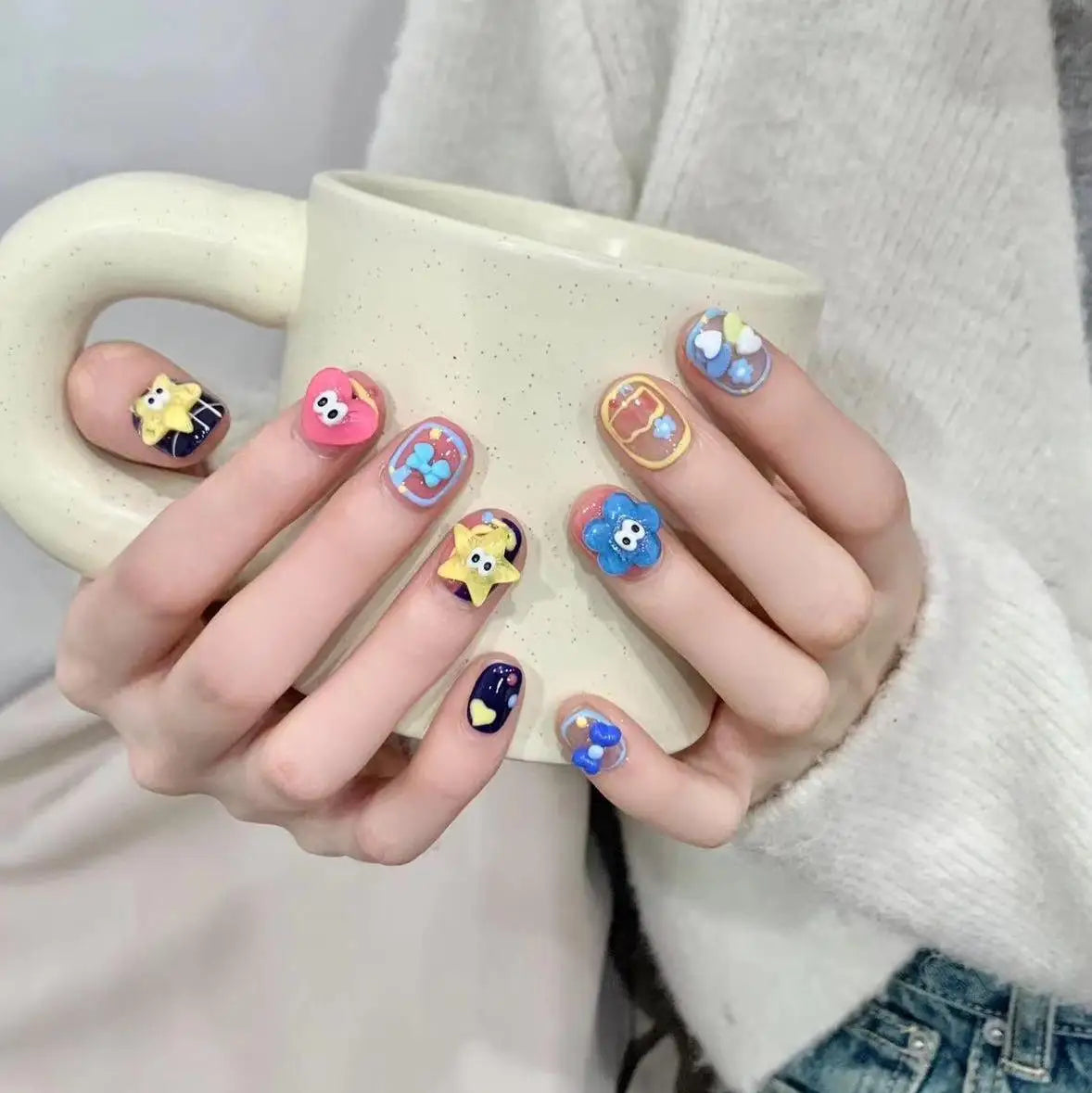 Short Round Small Eyes Pure Hand Painted Wear Nails Removable Nail Art False Nails