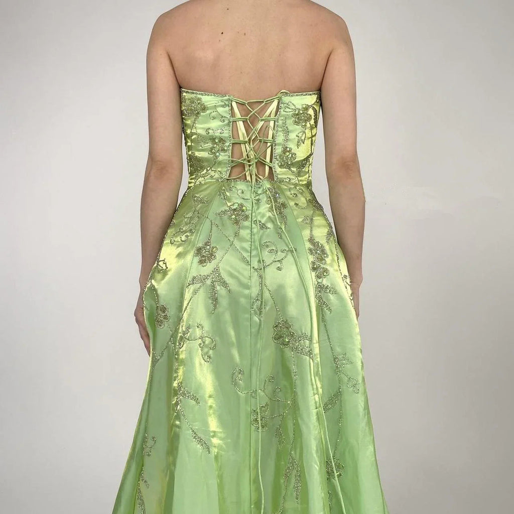 Abito da sera verde in raso senza spalline con perline, linea a trapezio, modello Y8412