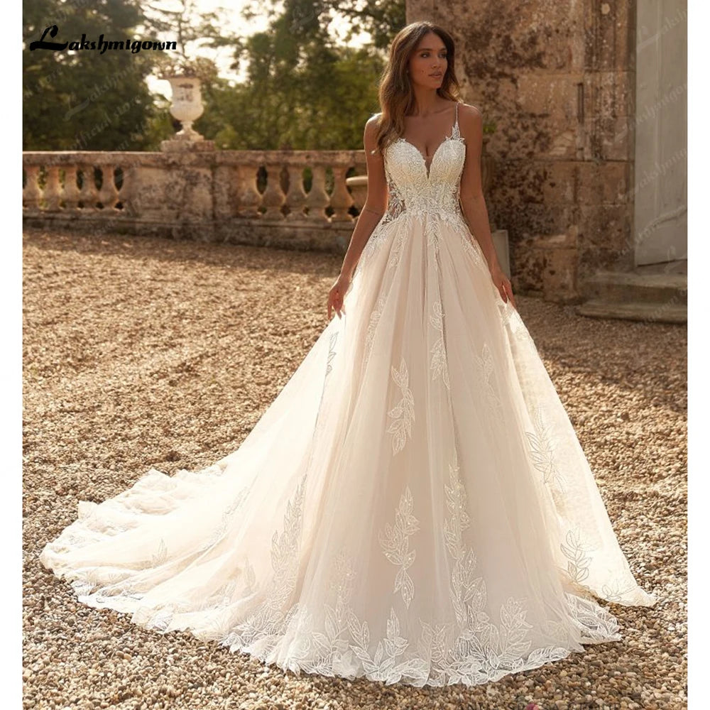Customized A Line Spaghetti Strap Sweetheart Flowers Applique Wedding Gown