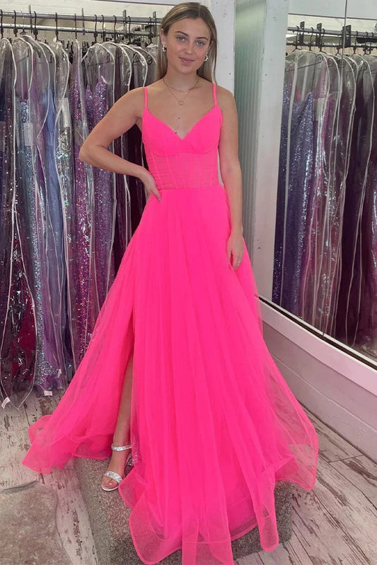 Vestido de fiesta largo de tul rosa intenso con tirantes finos y corte en A PSK458