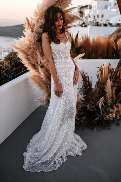 Vestido de novia playero de corte A con escote en forma de corazón y lentejuelas brillantes