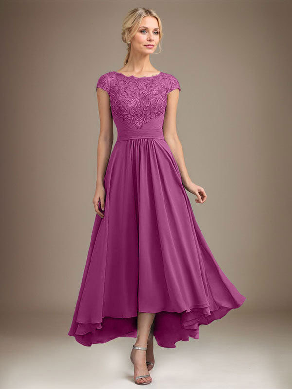 Robe de mère de la mariée en mousseline de soie à dentelle asymétrique illusion en décolleté arrondi et coupe en A avec plis