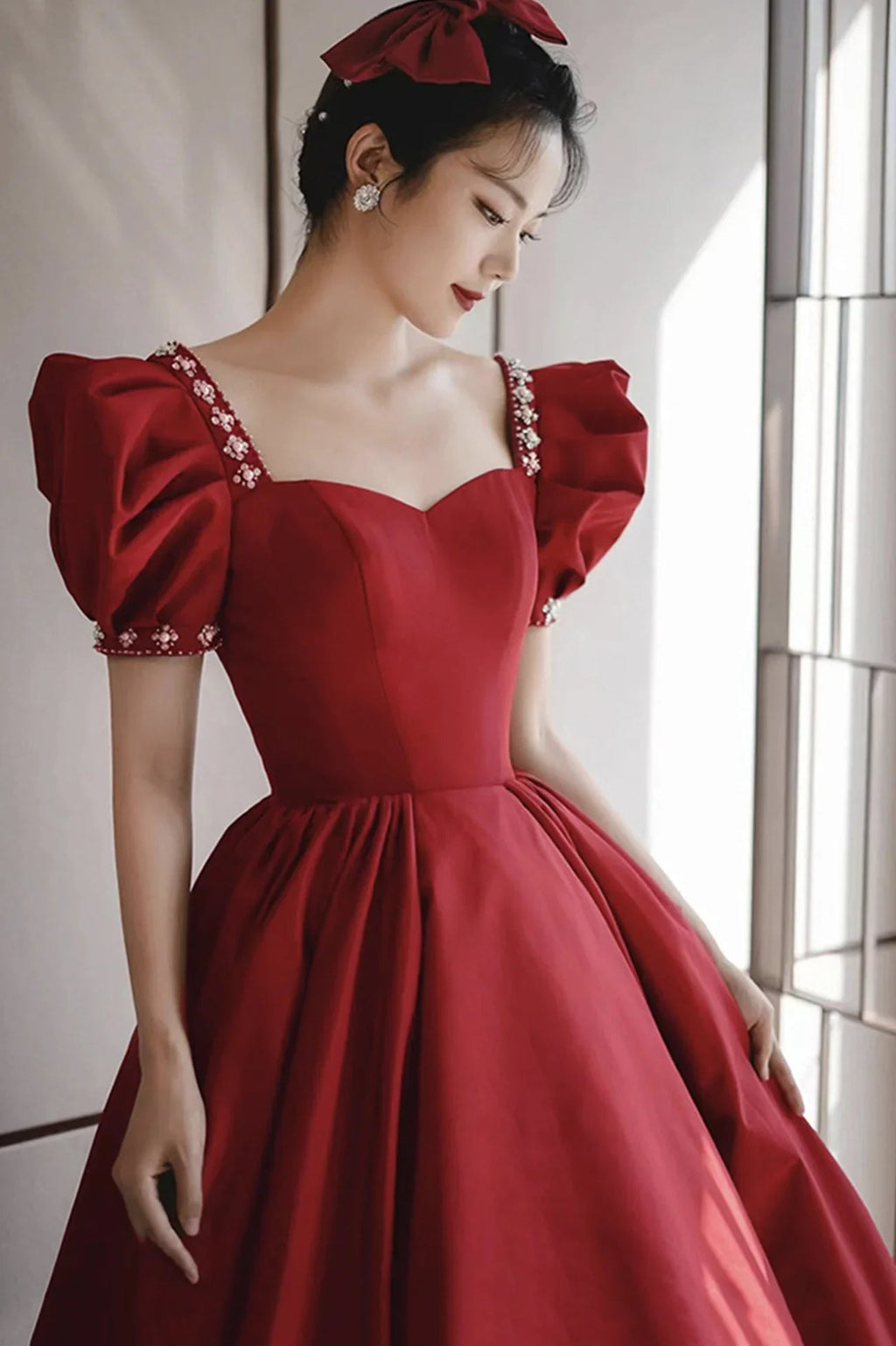 Vestido longo de cetim bordô para baile Vestido de noite em linha A Y1169