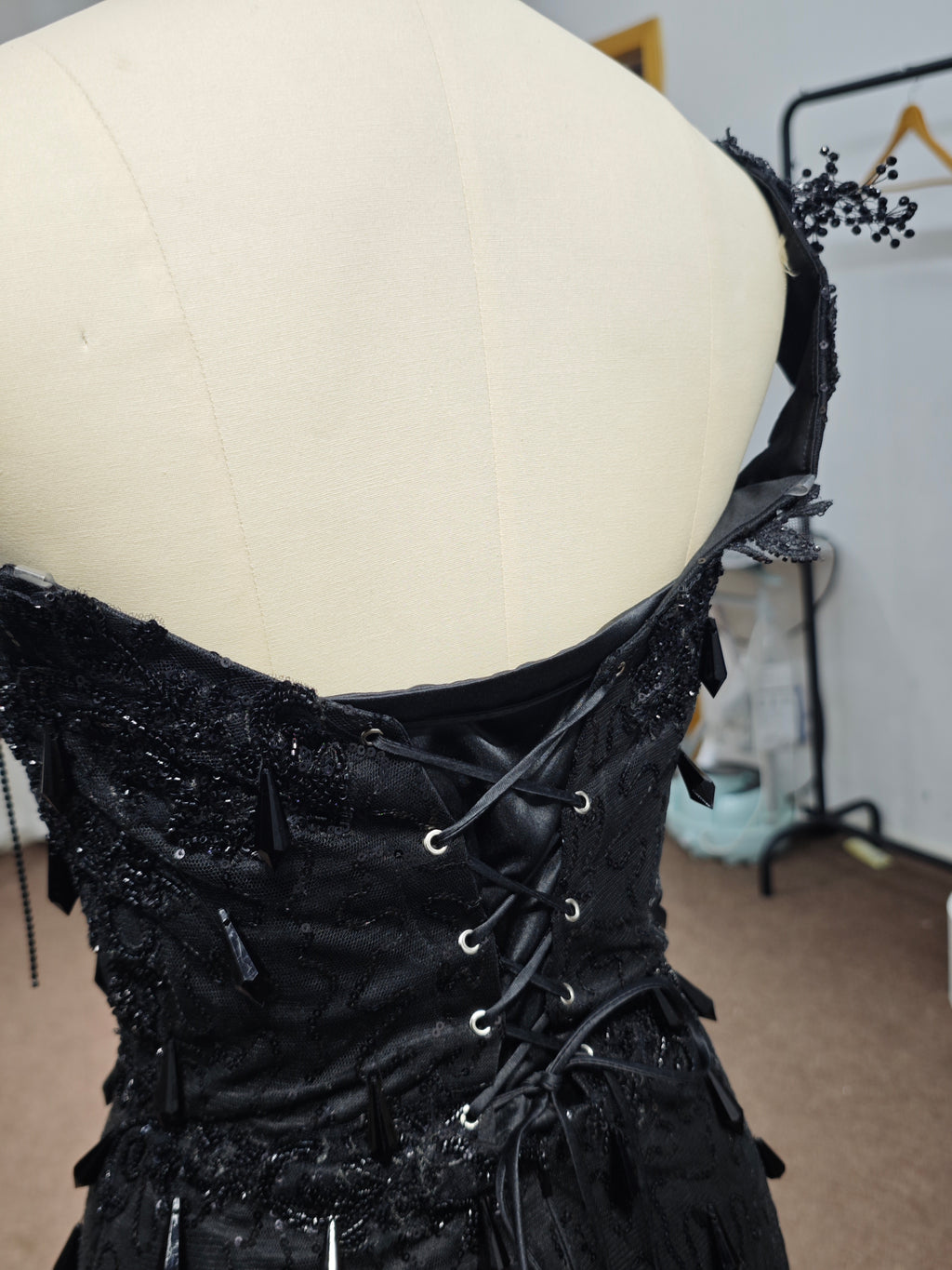 Luxury Sequin Mermaid Prom Dress Illusion Corset Bodice 3D Beaded Lace Shoulder