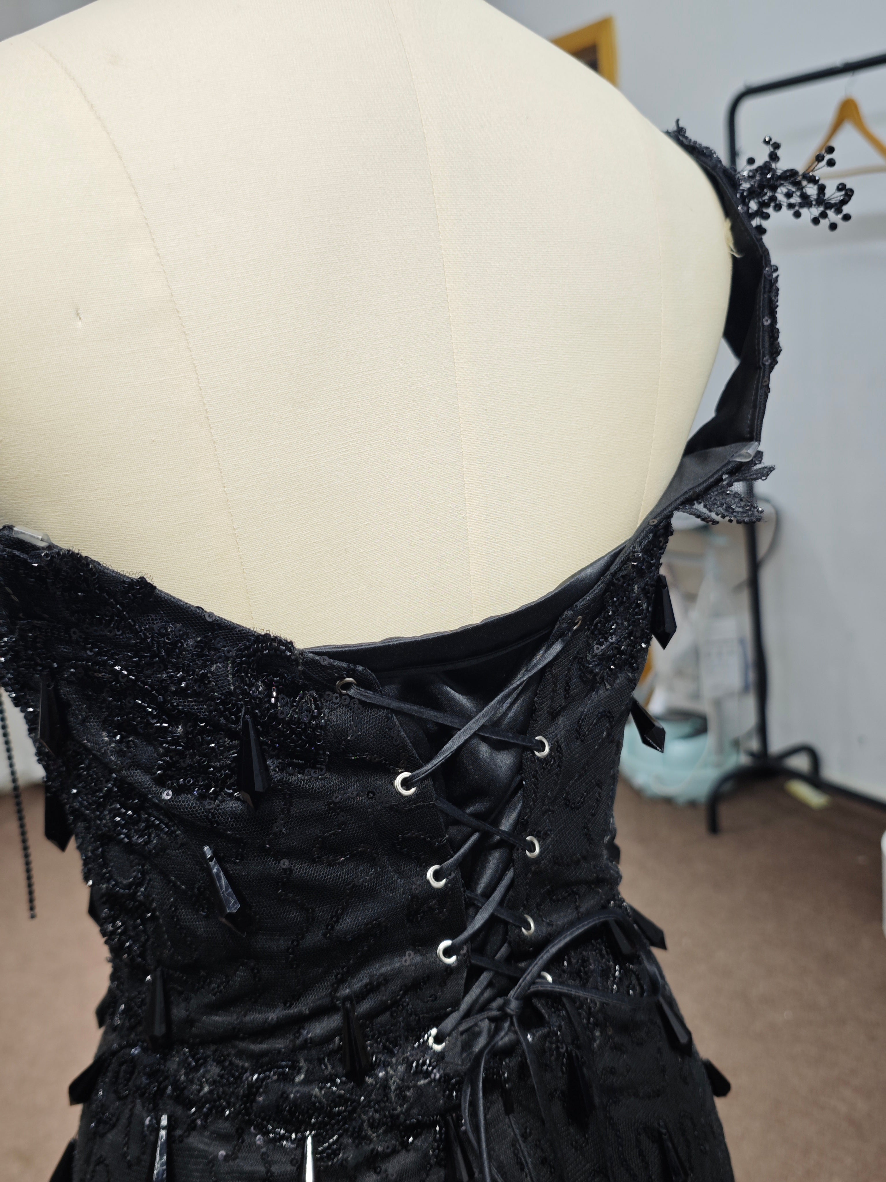 Luxury Sequin Mermaid Prom Dress Illusion Corset Bodice 3D Beaded Lace Shoulder