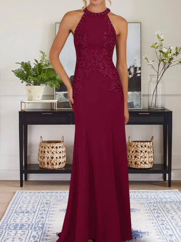 Vestido largo azul polvoriento tipo funda con cuello halter para madre de la novia con apliques