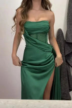 Vestido de Festa Verde, Sem Alças, Plissado, com Fenda, Vestido de Baile Sedutor com Contas Y7982