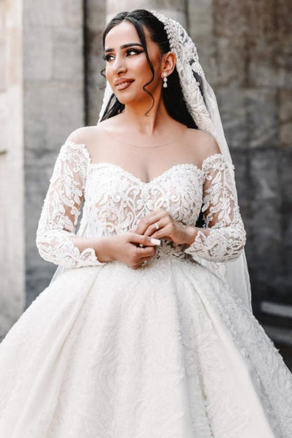 Duchesse-Linie Herzausschnitt Langarm Bodenlang Fleck Brautkleider mit Spitze