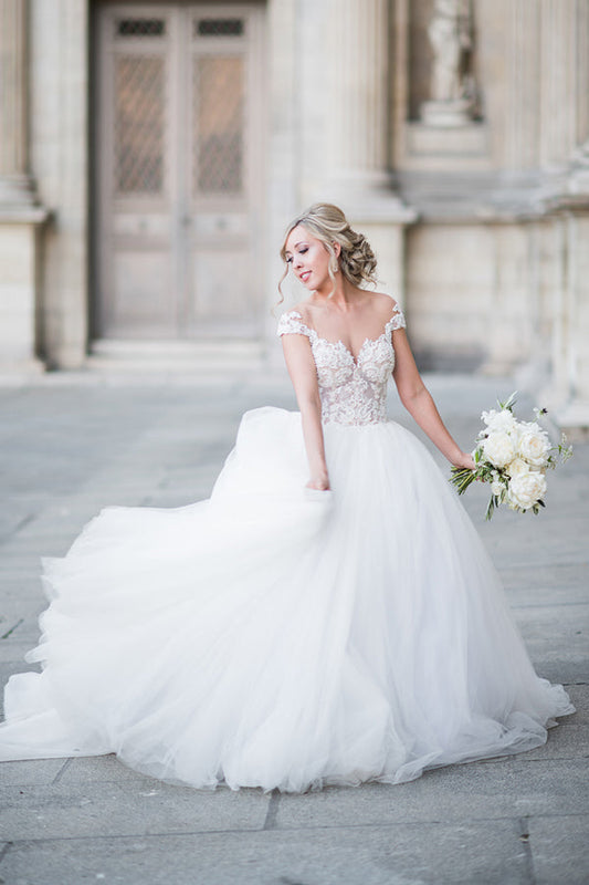 Ball Gown Elegant Cap Sleeves Lace Tulle Wedding Dress