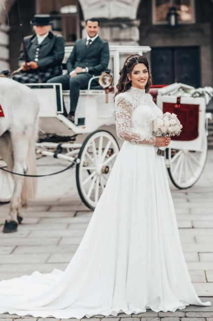 Bellissimi abiti da sposa lunghi a linea ad A con collo alto in pizzo e chiffon con maniche lunghe