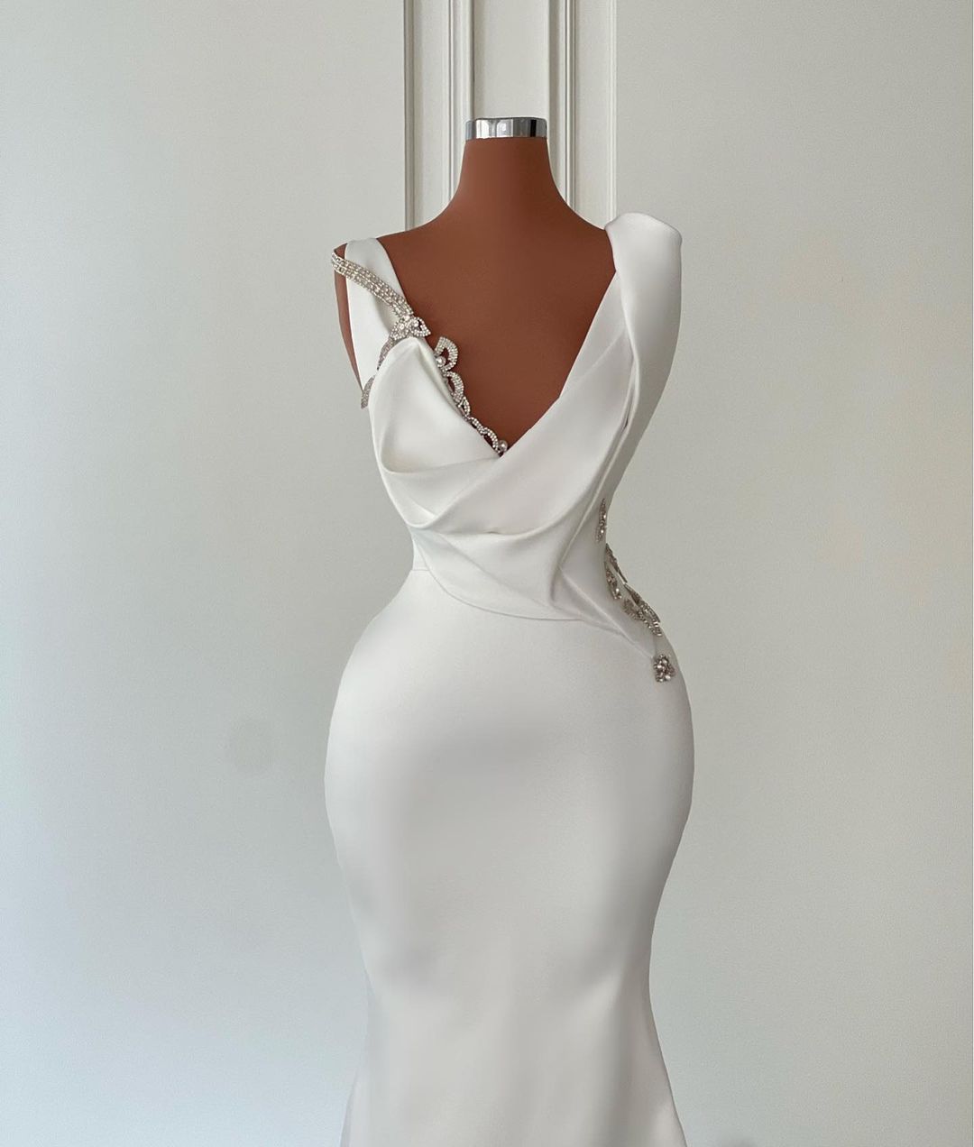 Ivory Mermaid Wedding Dress Satin Beaded V Neck Sleeveless