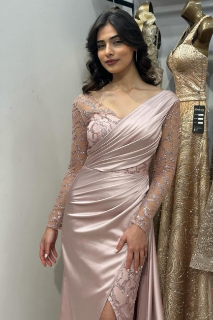 Bellissimi abiti da sera lunghi rosa con paillettes, pizzo, spacco frontale e maniche lunghe a coda di sirena