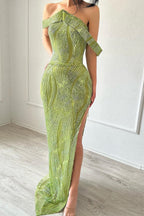 Bellissimo Abito da Sera Verde Lime in Raso con Paillettes, Senza Maniche e Spacco, Stile Sirena