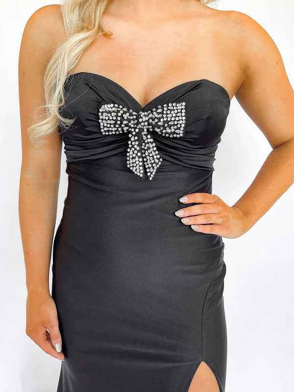Black Mermaid Strapless Pleated Evening Gown With Rhinestone Bow