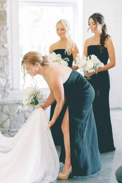 Schwarzes Satin Meerjungfrau Ärmelloses Langes Brautjungfernkleid Mit Schlitz