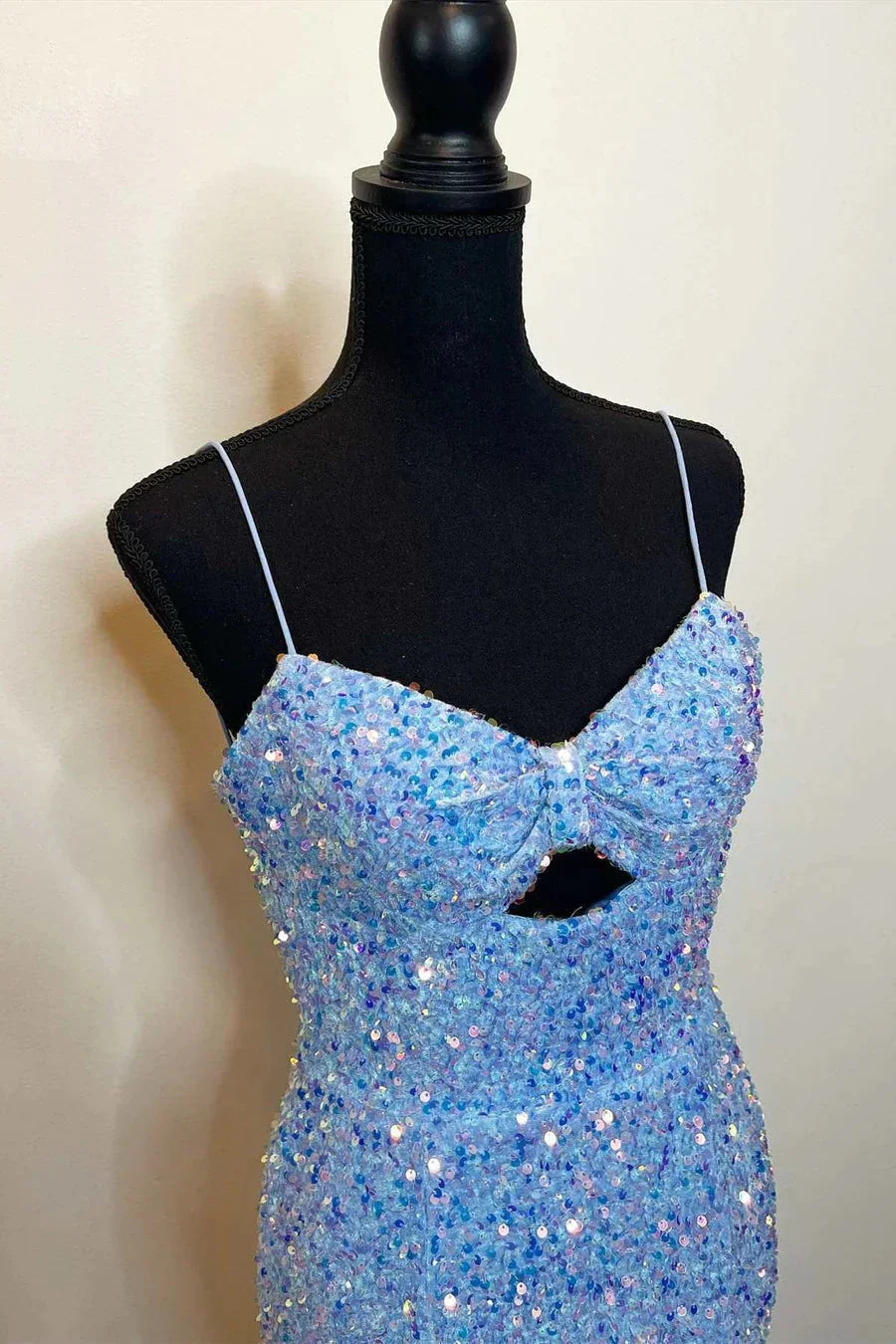 Vestidos de Baile com Recorte e Fenda Vestido de Baile com Alças Finas SYP146