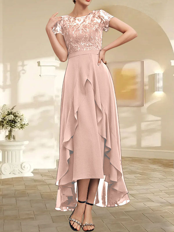 Robe de mère de la mariée en mousseline et dentelle asymétrique illusion à encolure dégagée, coupe en A, avec nœud, volants et paillettes