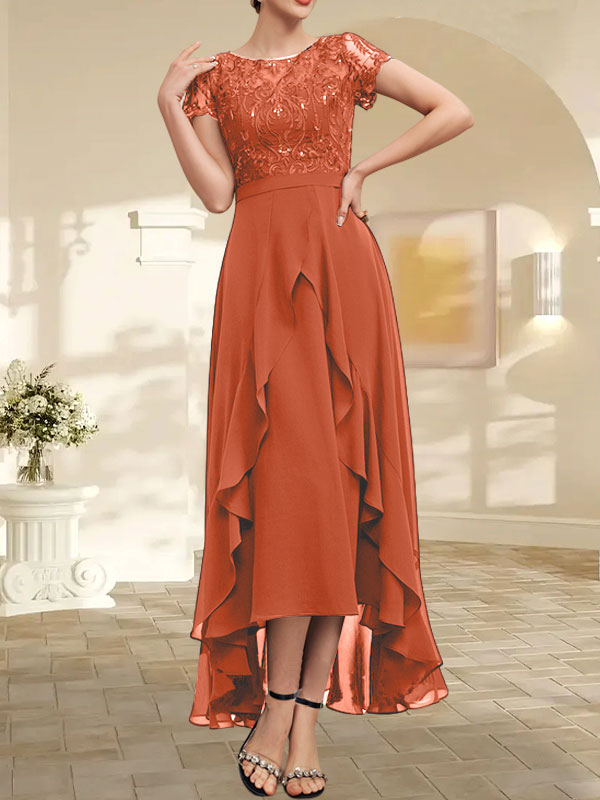 Robe de mère de la mariée en mousseline et dentelle asymétrique illusion à encolure dégagée, coupe en A, avec nœud, volants et paillettes