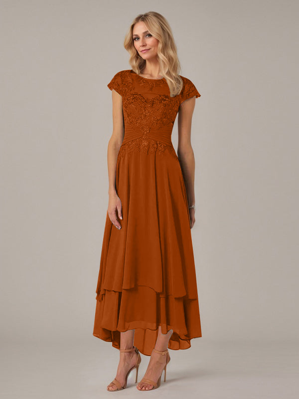 Robe de mère de la mariée en dentelle en mousseline asymétrique à encolure bateau illusion et plis avec appliqué, coupe en A