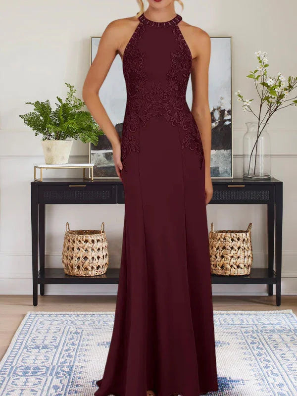 Vestido largo azul polvoriento tipo funda con cuello halter para madre de la novia con apliques