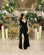 Robe de soirée longue noire à col en V profond Robe de demoiselle d'honneur noire Y4648