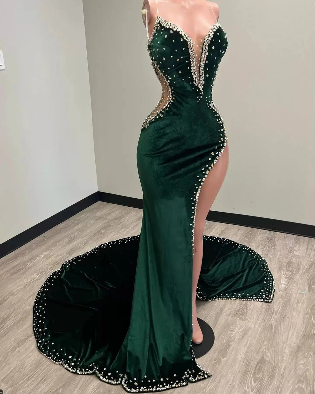 Abito da sera lungo verde velluto senza spalline sexy da ballo con spacco personalizzato donna Y1422
