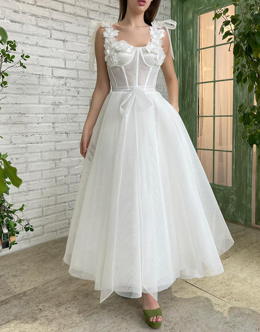 Vestido blanco de fiesta con flores