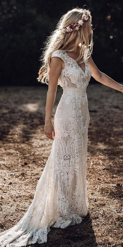 Roycebridal Etuikleid mit Flügelärmeln, Boho-Stil, Vintage-Spitze, rustikales Hochzeitskleid, MW314