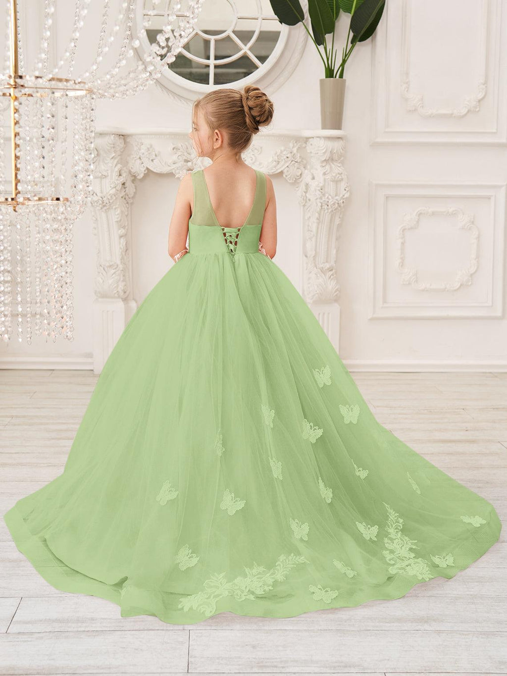 Elegant Sleeveless Tulle Flower Girl Dress With Applique Lace And Sweep Train