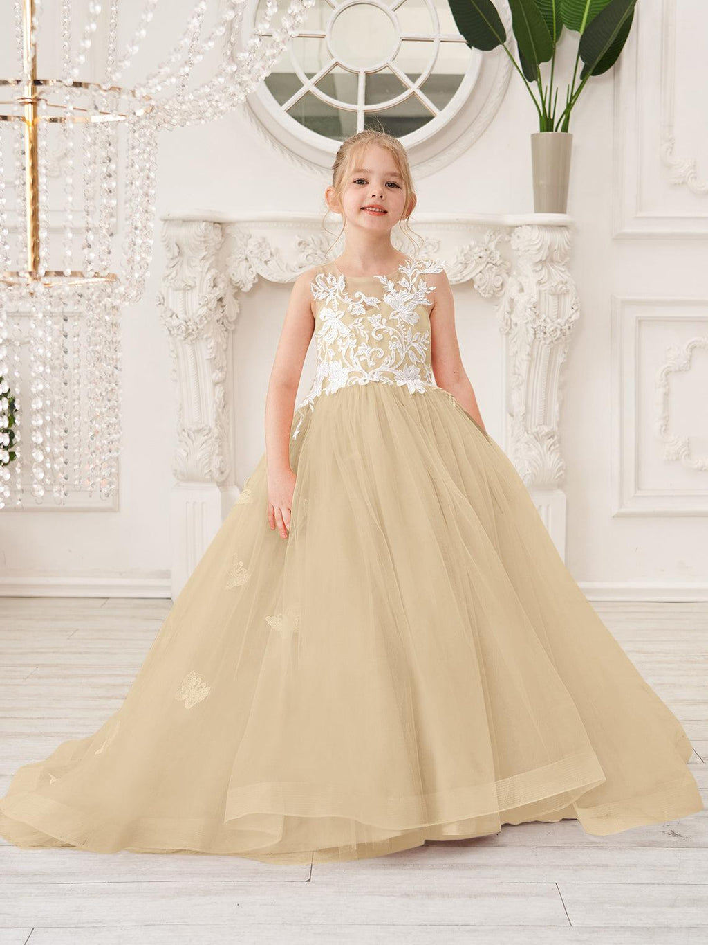 Elegant Sleeveless Tulle Flower Girl Dress With Applique Lace And Sweep Train
