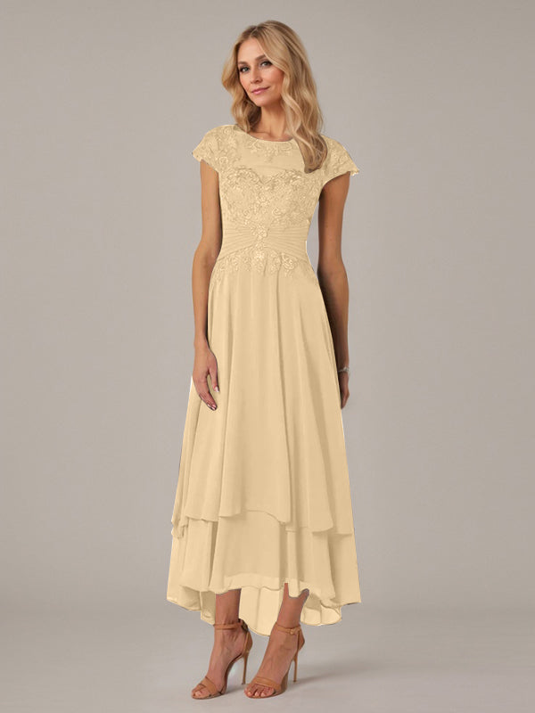 Robe de mère de la mariée en dentelle en mousseline asymétrique à encolure bateau illusion et plis avec appliqué, coupe en A