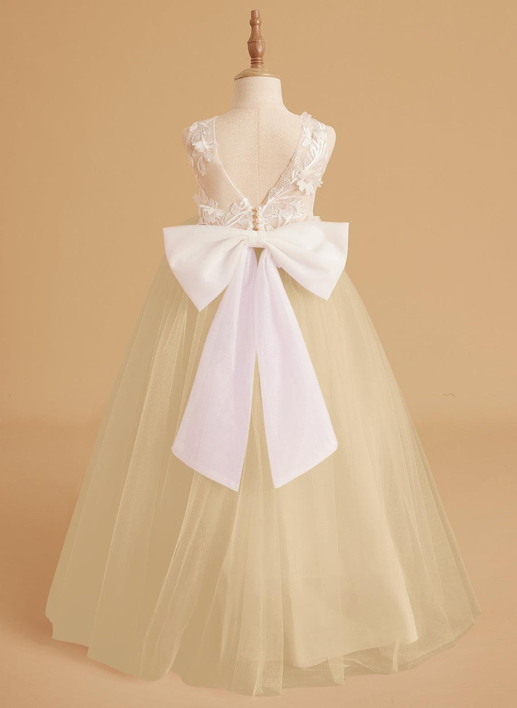Sleeveless Princess Flower Girl Dress With Detachable Train And Beaded Lace