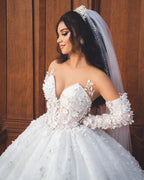 Vestido de novia elegante, largo, blanco, con escote en V, corte A, apliques, mangas y cola