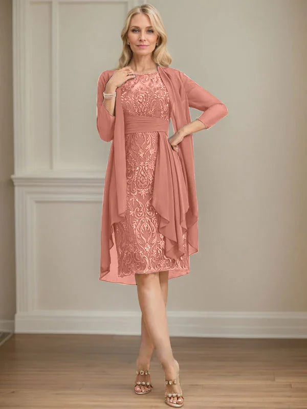 Abito da madre della sposa in pizzo e chiffon con gonna a colonna a effetto illusion fino al ginocchio, con balze a cascata e paillettes