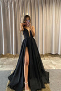 Abito da sera classico nero in tulle con scollo a V, linea a trapezio e parte superiore staccabile