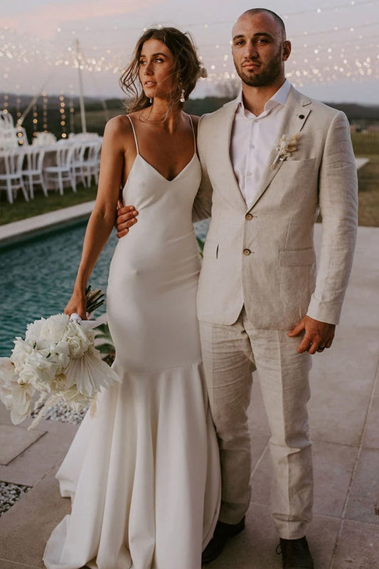 Classic Spaghetti Straps V-Neck Beach Simple Ivory Wedding Dress