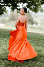Vestido Formal de Cetim com Gola Alta e Fenda SYP122