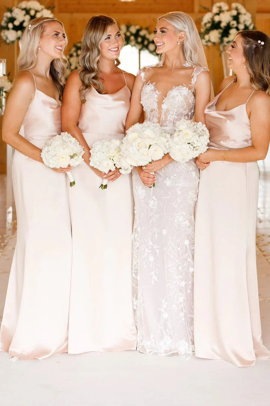 Abito da damigella champagne con scollo a cappuccio e spalline sottili BD123