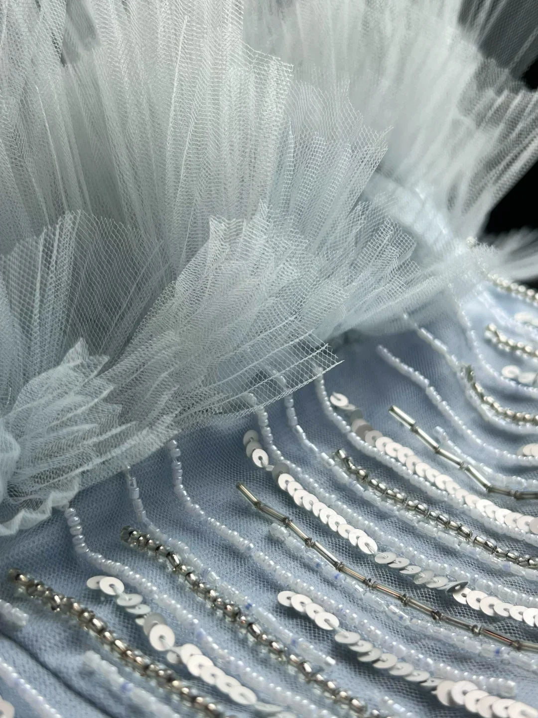 Vestido de Festa Elegante Azul com Tule, Lantejoulas e Contas, Corte em A, Modelo Y8646