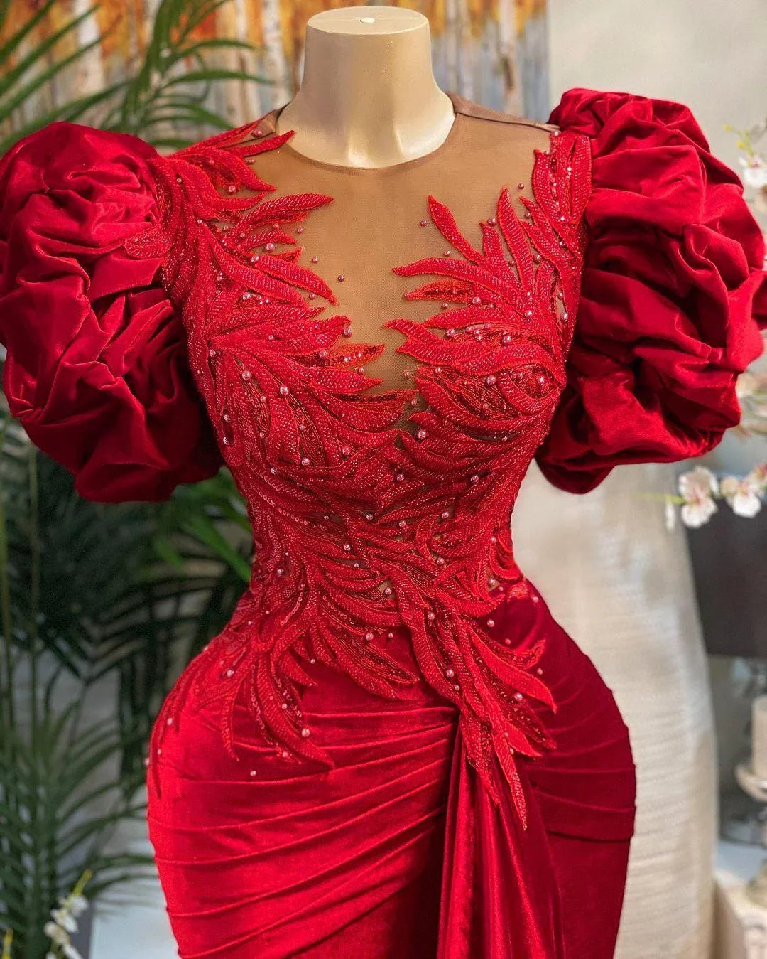 Vestidos de Festa Vermelhos de Cauda de Sereia Luxuosos com Renda, Contas e Decote Transparente, Vestido de Noite Formal para Festas Y02