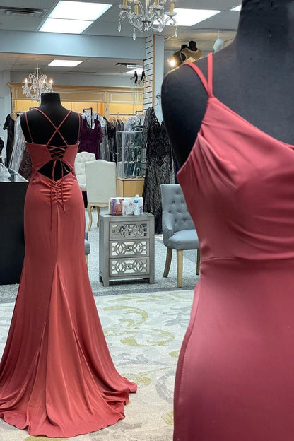 Mauve Meerjungfrau-Abschlussballkleid mit Wasserfallausschnitt und Trägern