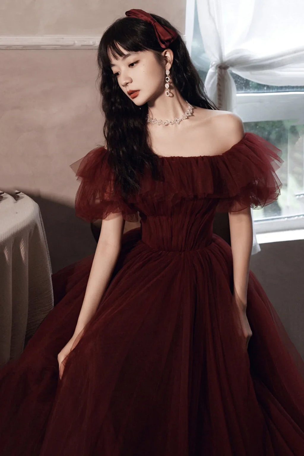 Robe de bal bordeaux à épaules dénudées en tulle, coupe ligne, robe de soirée Y8351
