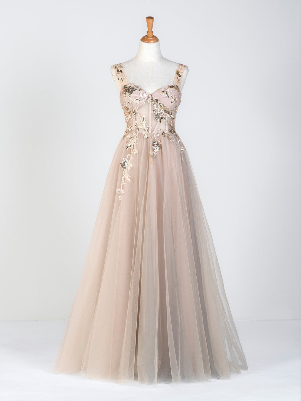 Robe de bal longue en tulle avec corset en dentelle et appliques au sol